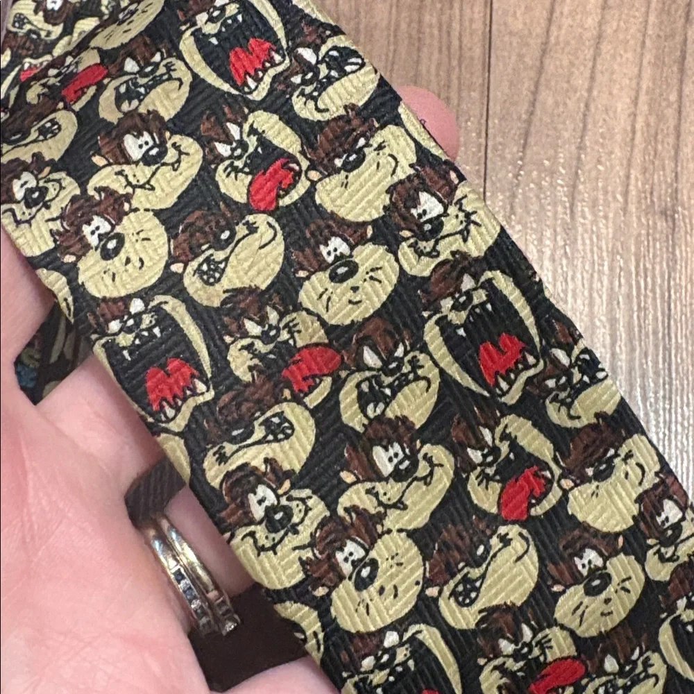 90s vintage Child size Taz Looney Tunes Necktie Tazmanian Devil